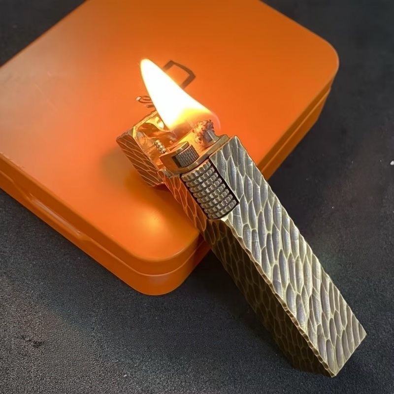 Vintage Collectible Lighters - Ręcznie wykonany retro zapalniczka na naftę