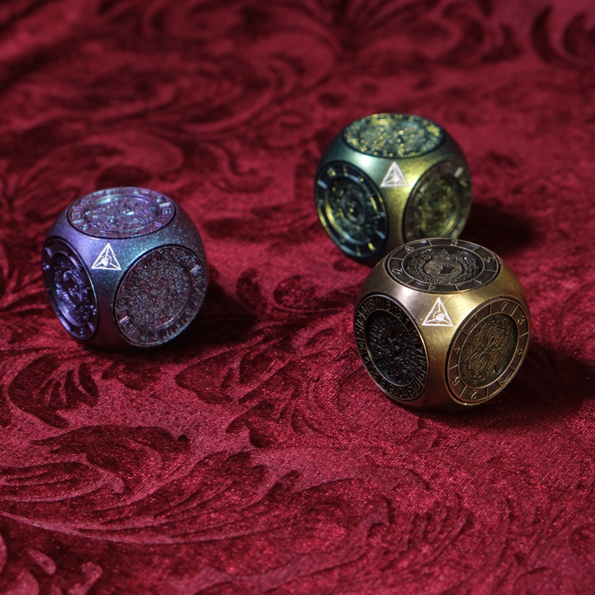 Zestaw sześciennych kostek met – Vintage Collectible Board Games recenzja i cena